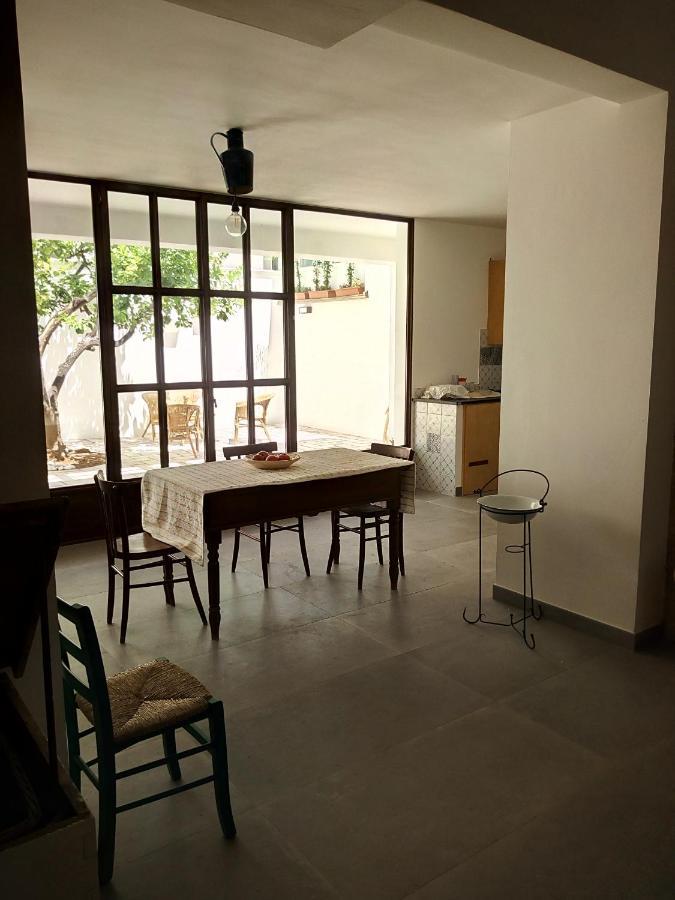 Bed and Breakfast Cortile Calinea Castrignano del Capo Exterior foto